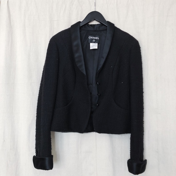 Authentic Chanel Structured Tweed and Silk Blazer - Picture 8 of 8